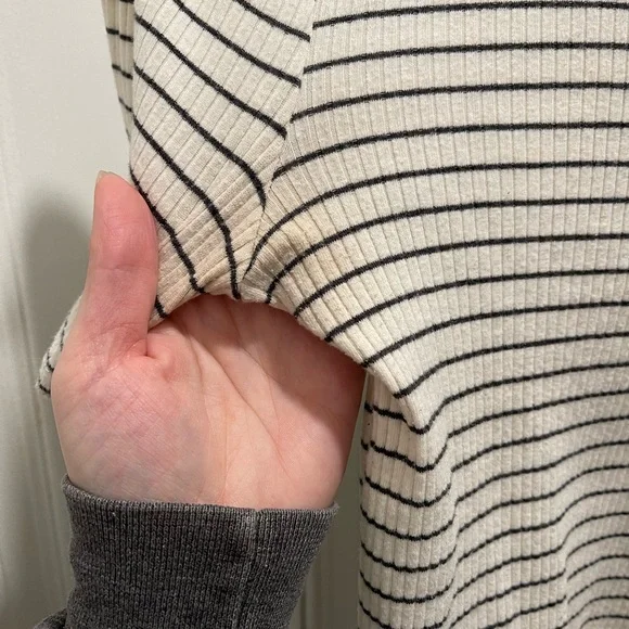 Wild fable cropped spandex top black and white stripe high neck mock neck - Picture 4 of 4